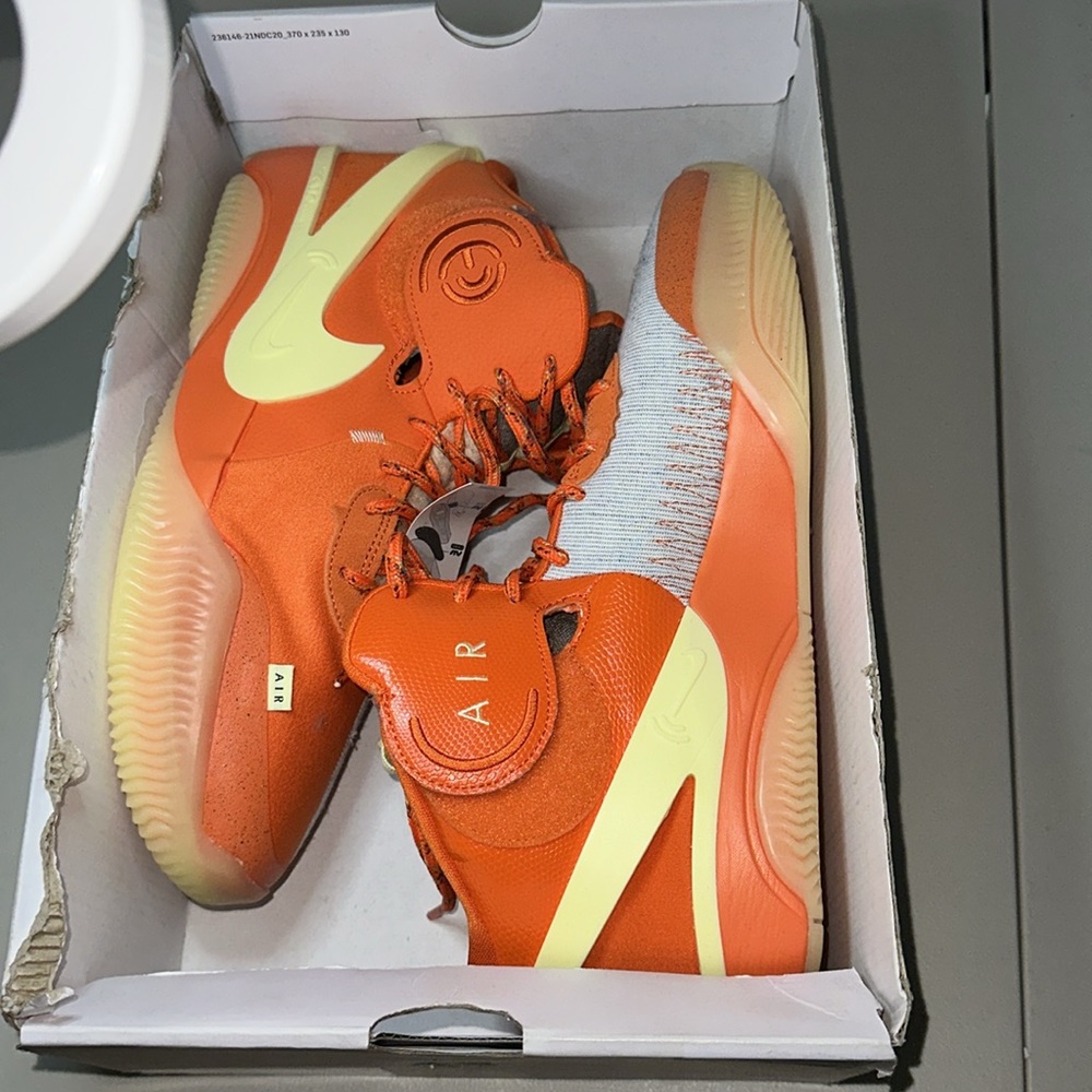 NIKE AIR DELDON NEW, size 13M, 14.5 W, very comfy, last one! DM4096 800